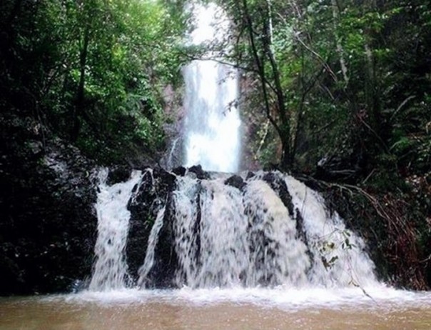 Air terjun Kelelawar di Kuansing. /Ist
