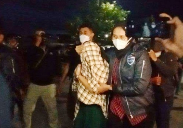 Penangkapan selebgram TA pada Kamis (18/12/2020). /Ist