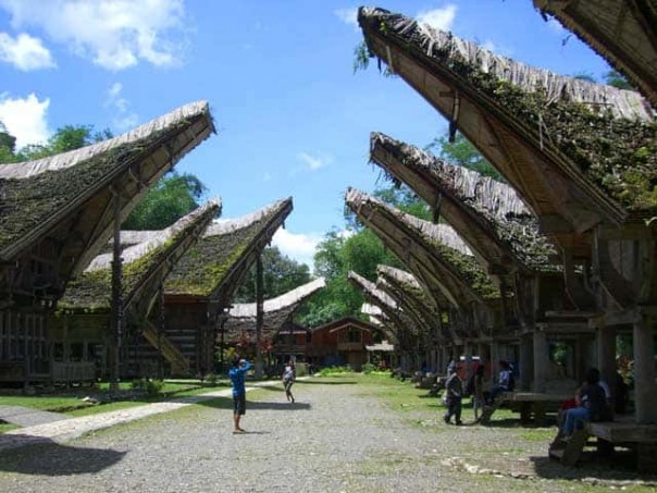 7 Fakta Unik Tradisi Tana Toraja yang Harus Kamu Ketahui 7 Fakta Unik Tradisi Tana Toraja yang Harus Kamu Ketahui