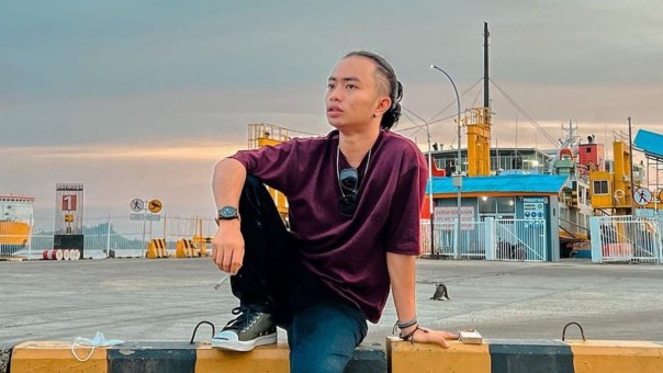 Aduh! Zinidin Zidan Bikin Warganet Murka Lagi karena Diduga Permainkan Adzan Aduh! Zinidin Zidan Bikin Warganet Murka Lagi karena Diduga Permainkan Adzan