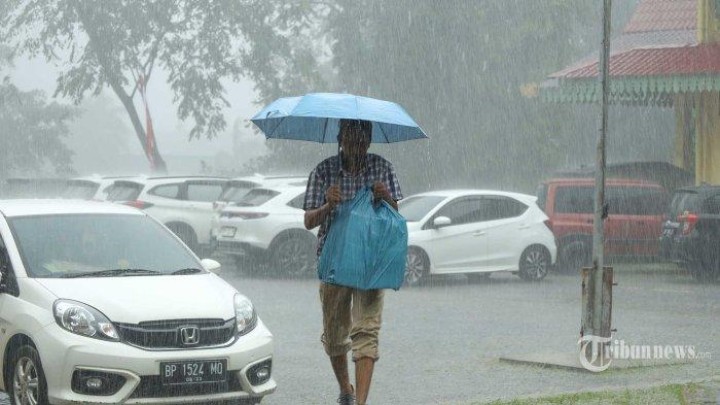 4 Alasan Tubuh Mudah Sakit Saat Musim Pancaroba, Cegah dengan Tips Ini