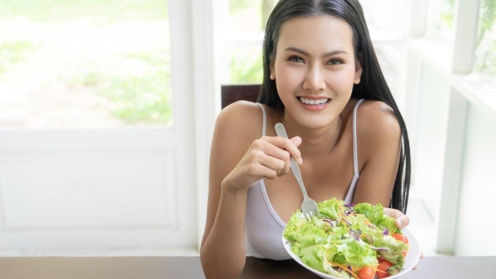 Bantu Kulit Tetap Lembap dan Sehat dengan Konsumsi 9 Makanan Ini